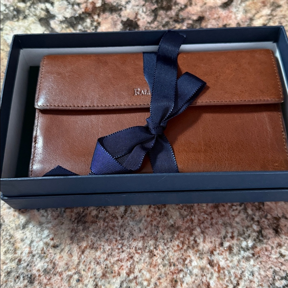 Ralph Lauren Tan Leather Card Holder - Picture 6 of 7